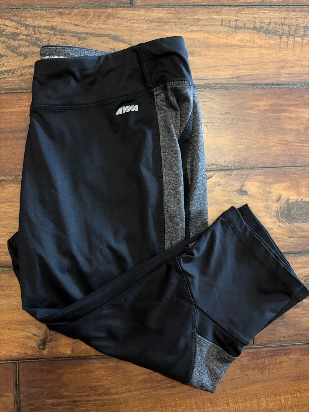 Avia Black and Gray Athletic Capris